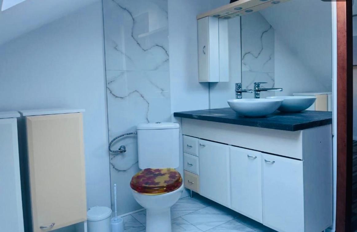 Jokai Apartman Komárno Exterior foto